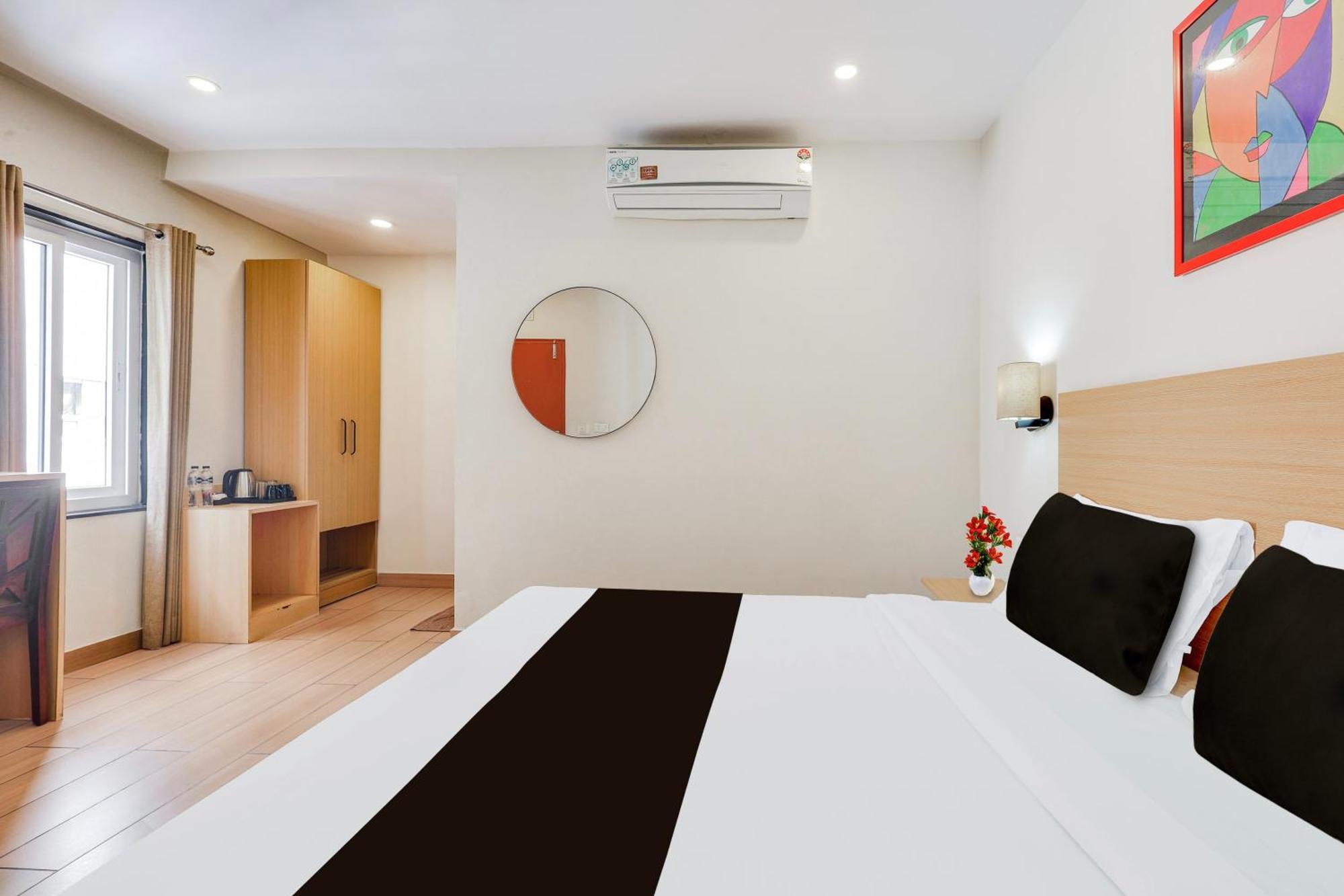 Super Townhouse Visakhapatnam Hotel Exterior foto